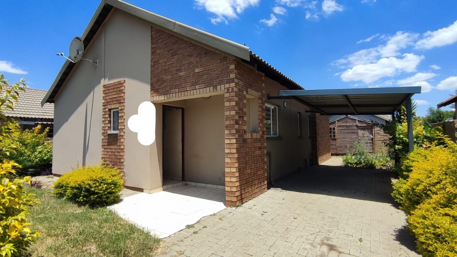3 Bedroom Property for Sale in Waterkloof Hill Estate North West